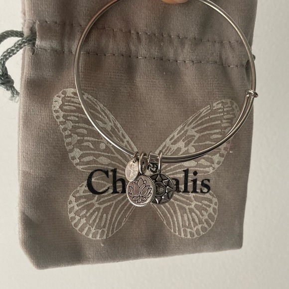 Chrysalis Lotus beacelet - Picture 2 of 4